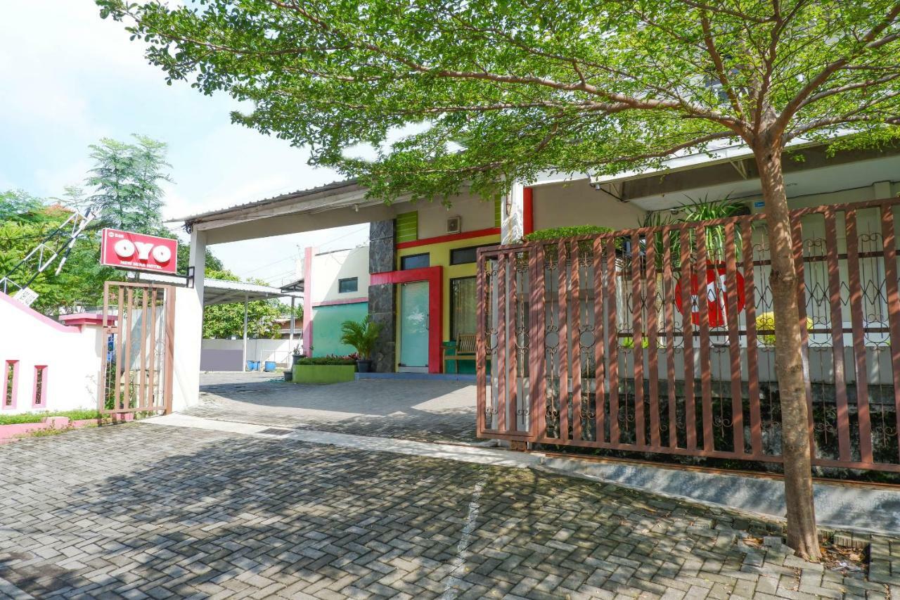 뉴 미라 호텔 세마랑 외부 사진